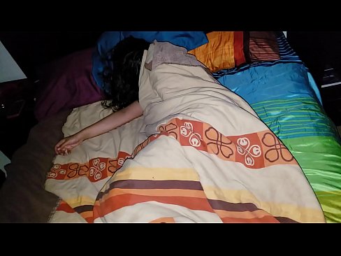 ❤️ El fillastre renya la seva jove madrastra mentre dorm. ❤️ Súper sexe al ca.sexflashgame.ru ❤